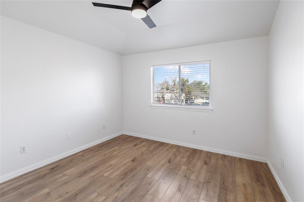 Shadowood Trail Condo - Residential