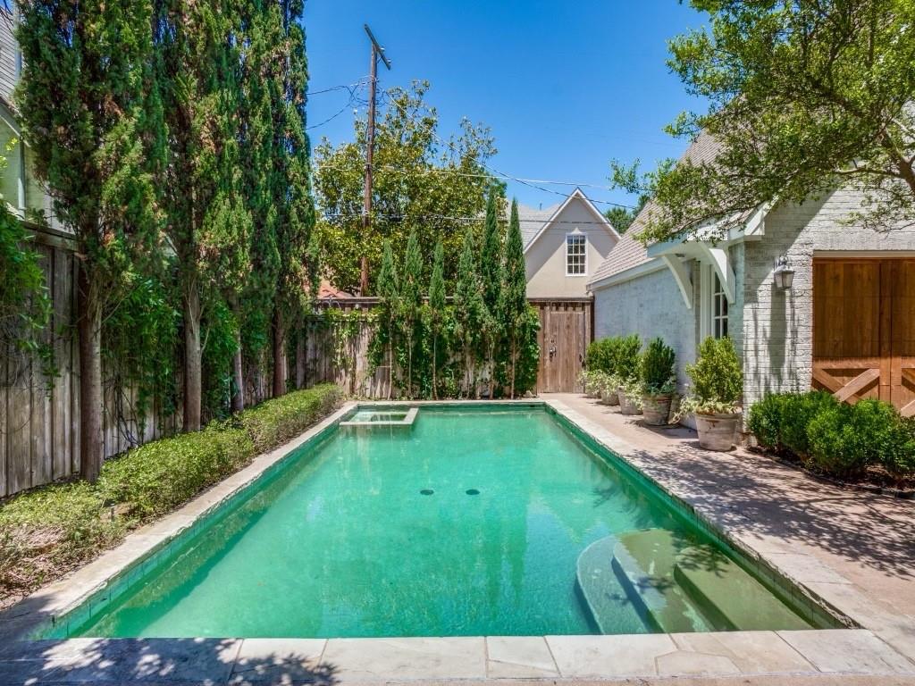 University Highlands - Residential