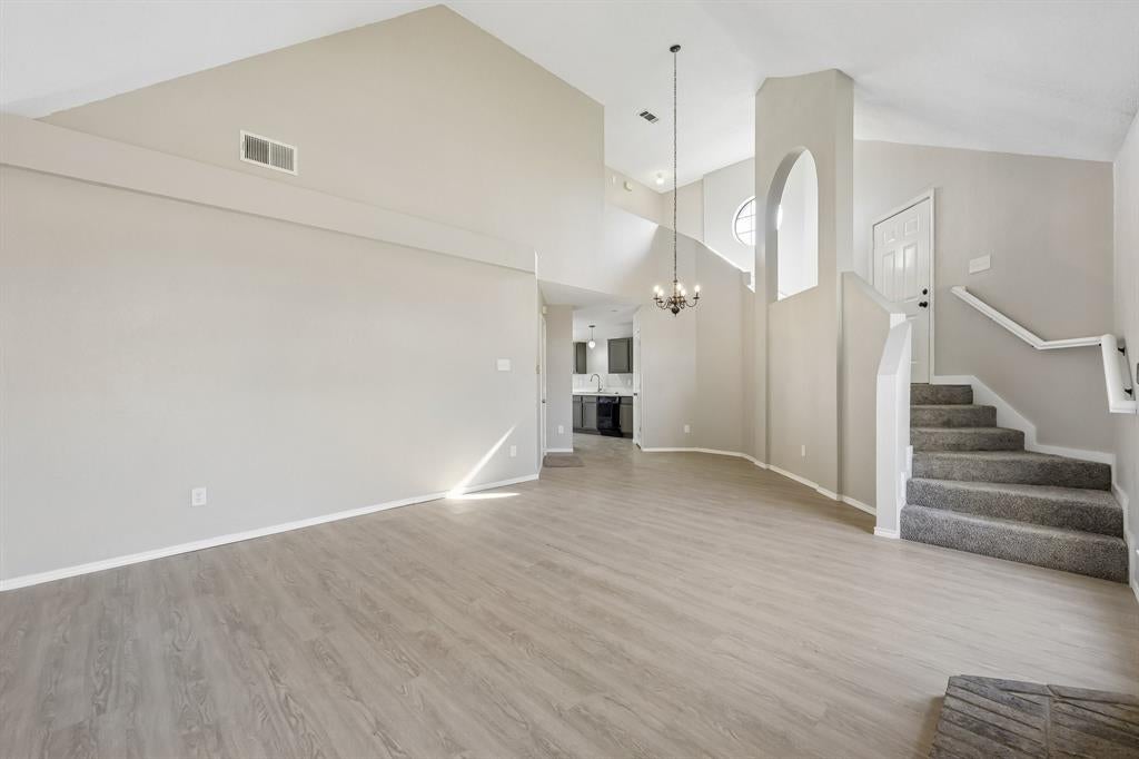 12627 Ridgeside Drive