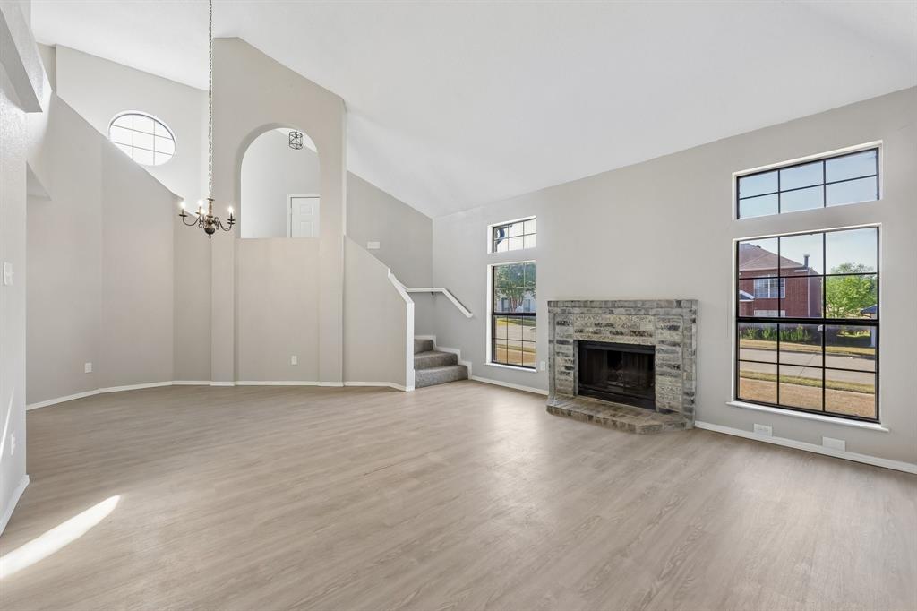 12627 Ridgeside Drive