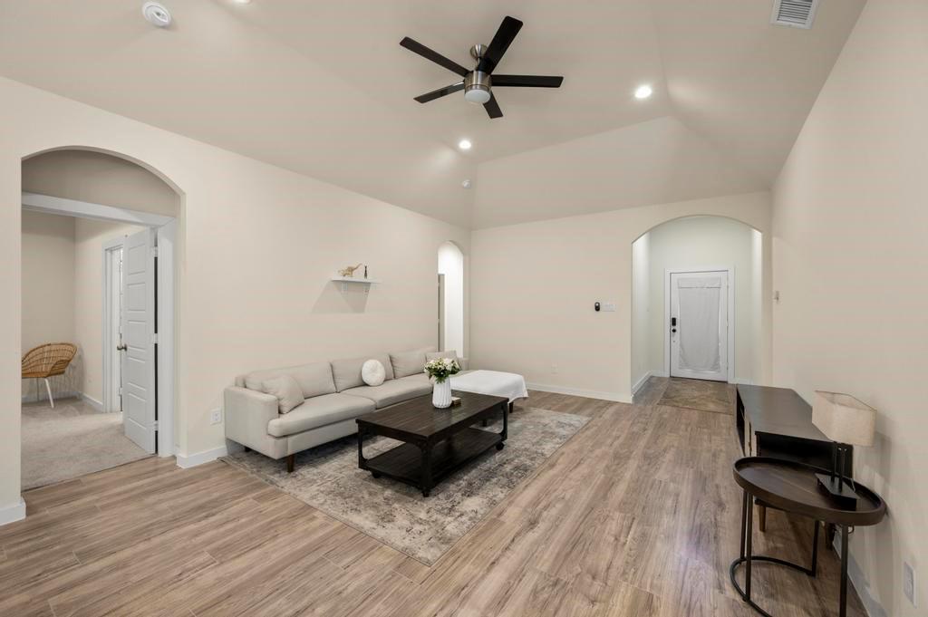 Honey Crest Heights Rev - Residential