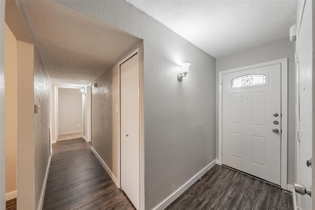 6925 Sandstone Court