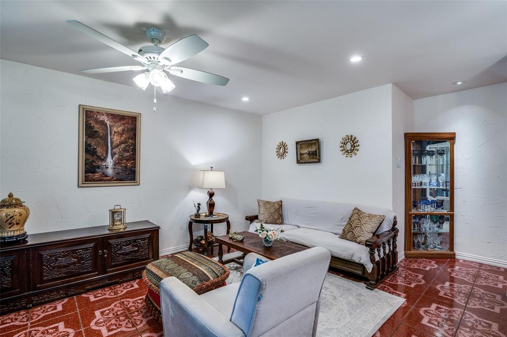 Colony 8 - Residential