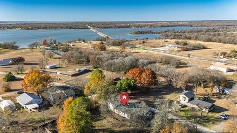 Photo of 193 Garrett Avenue, East Tawakoni, TX 75472 (MLS # 21139069)