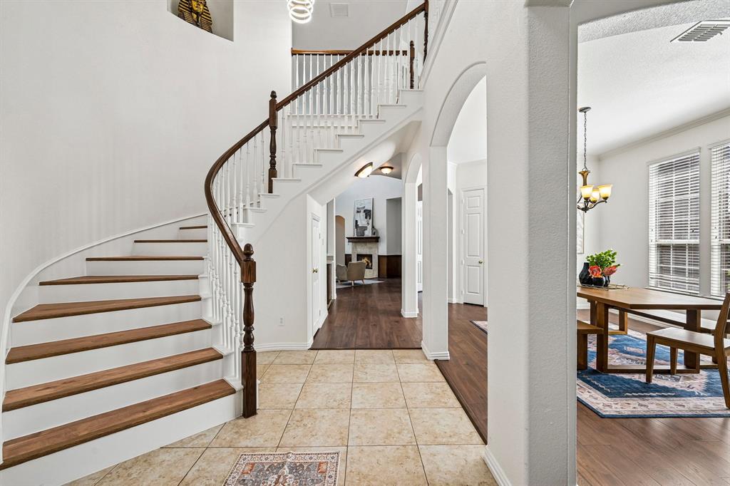 810 Driftwood Drive