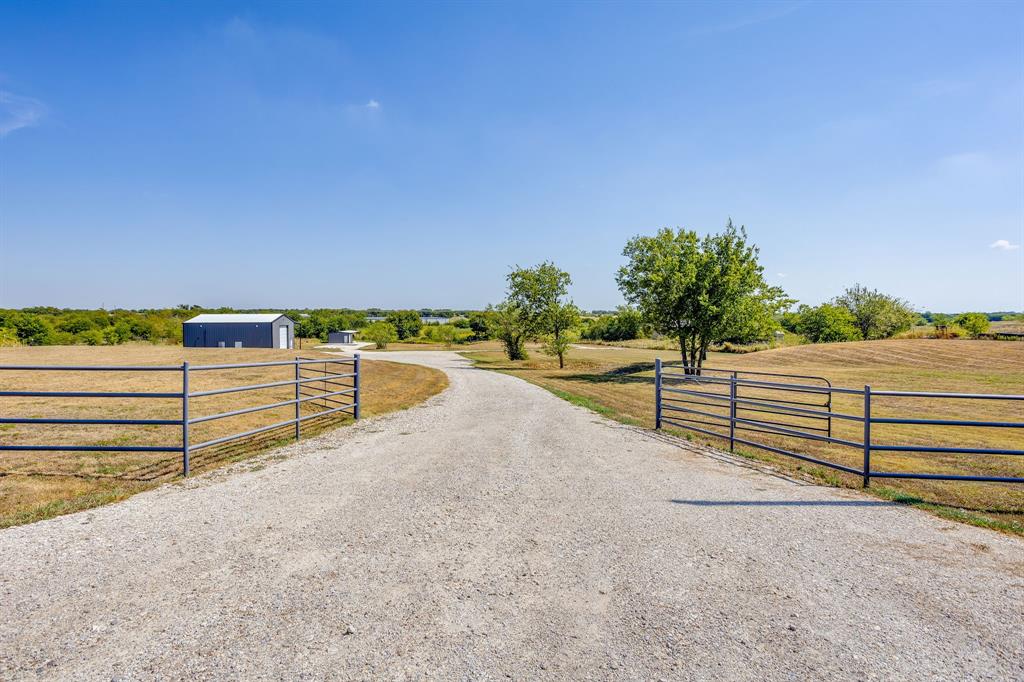 9210 County Road 1229