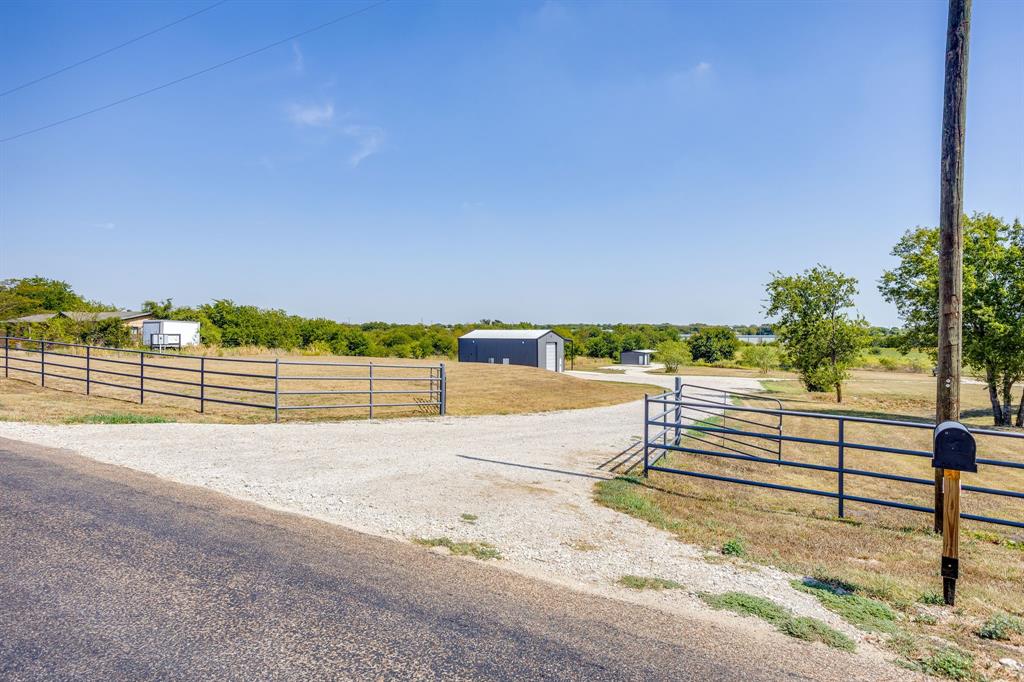 9210 County Road 1229