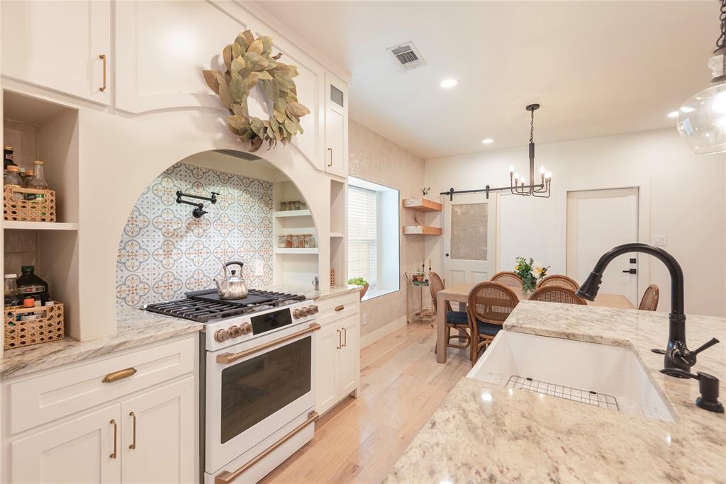 4106 Rustic Lane