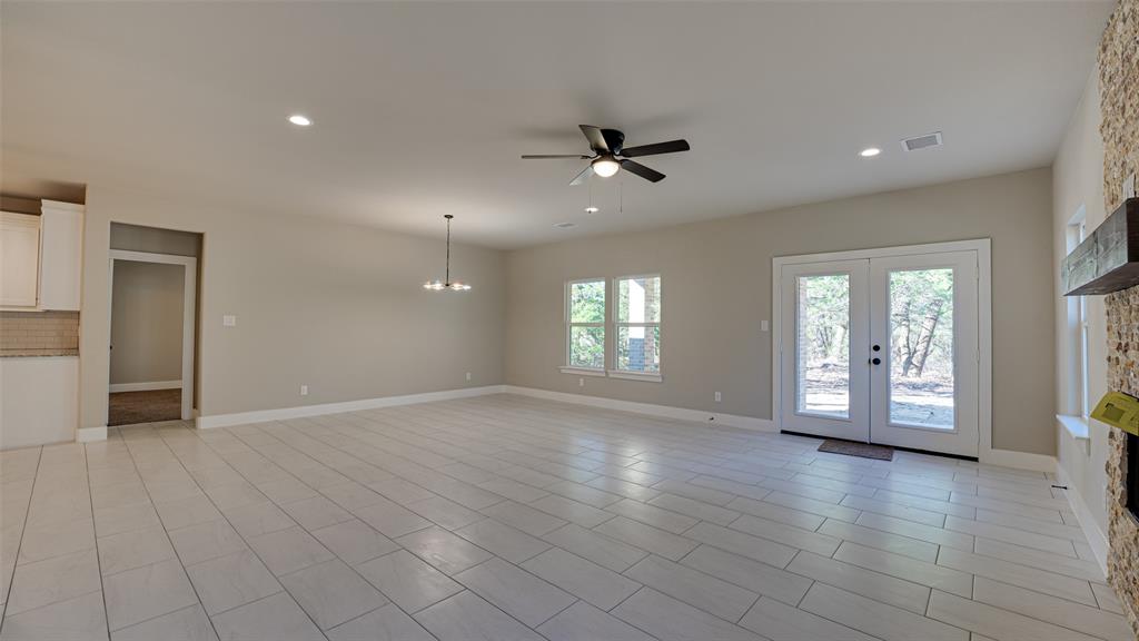 A0597 LATHAM MARY, TRACT 11-9A, ACRES .928 - Residential