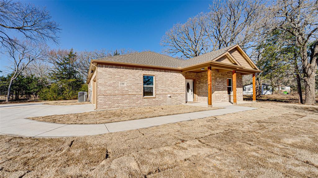 A0597 LATHAM MARY, TRACT 11-9A, ACRES .928 - Residential