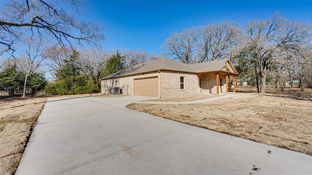 A0597 LATHAM MARY, TRACT 11-9A, ACRES .928 - Residential