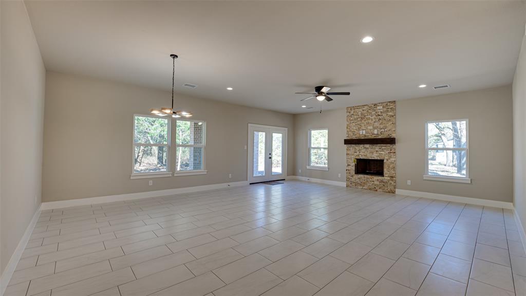 A0597 LATHAM MARY, TRACT 11-9A, ACRES .928 - Residential