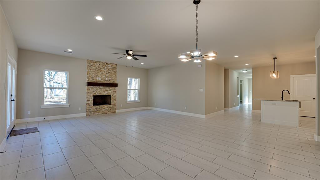 A0597 LATHAM MARY, TRACT 11-9A, ACRES .928 - Residential