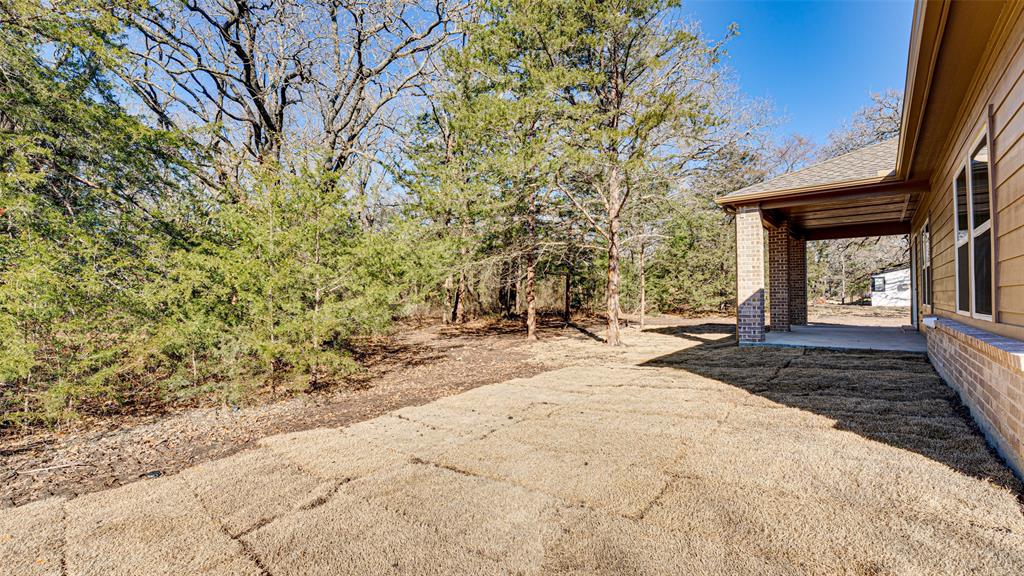 A0597 LATHAM MARY, TRACT 11-9A, ACRES .928 - Residential