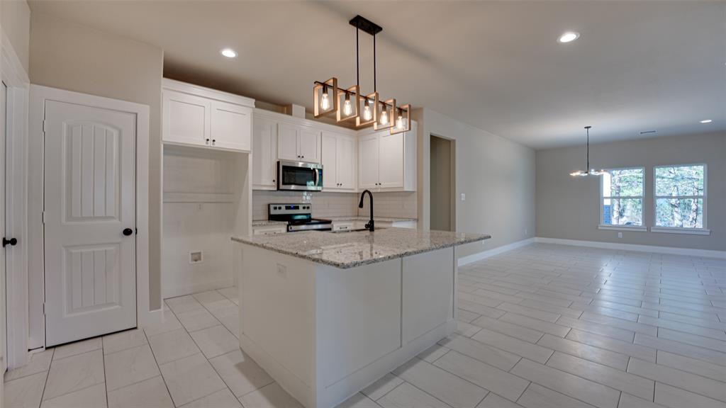 A0597 LATHAM MARY, TRACT 11-9A, ACRES .928 - Residential