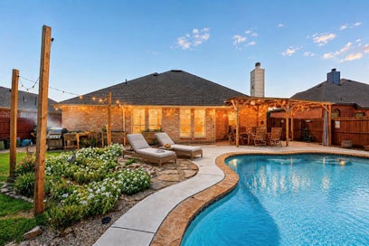 8005 Park Lane Rowlett TX 75089