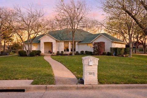 809 Majestic Oaks Court Mansfield TX 76063