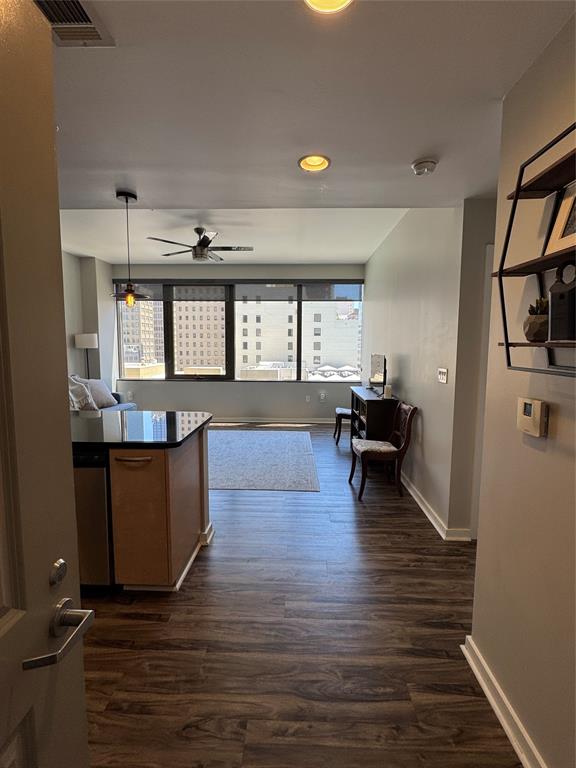 Metropolitan 1200 Main St Condo - Residential