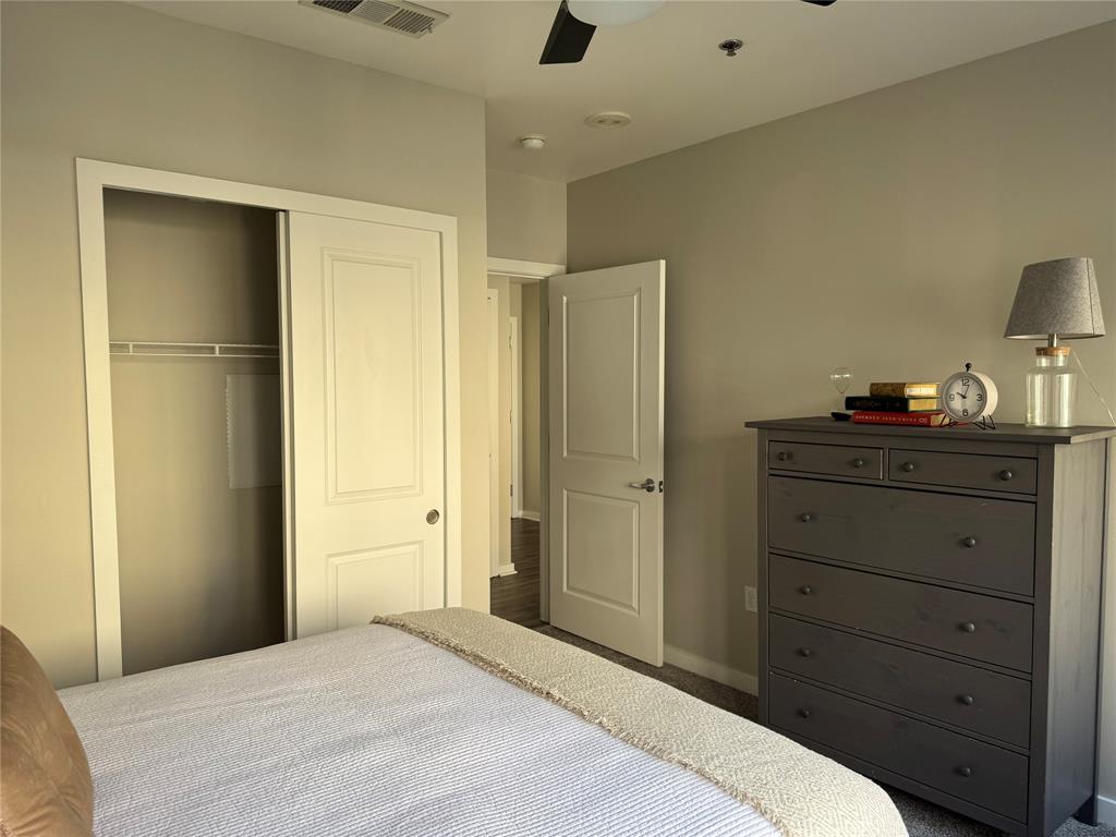 Metropolitan 1200 Main St Condo - Residential