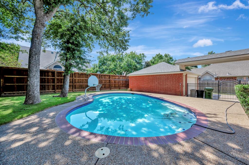 8444 Parkdale Drive