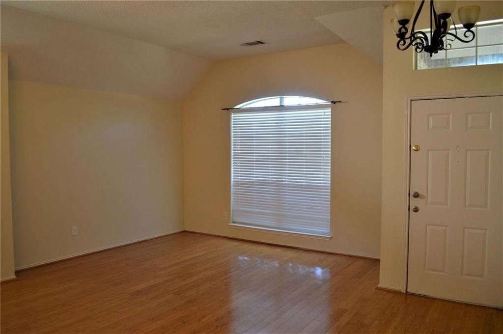 Hunters Glen Twelve - Residential Lease