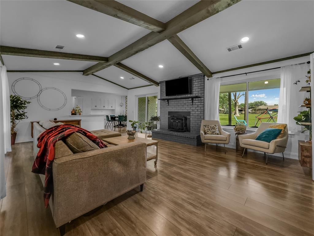 5607 Kara Lane