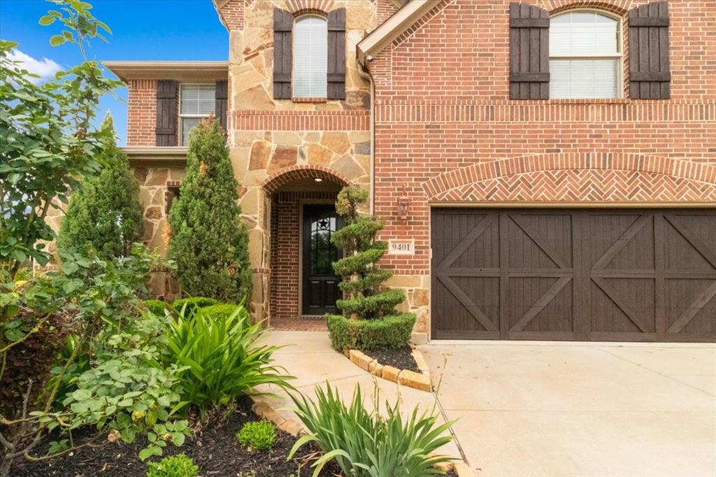 9401 Shoveler Trail