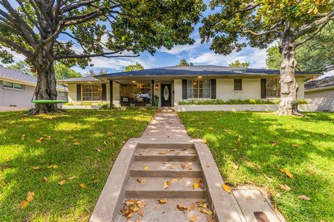 6231 Berwyn Lane Dallas TX 75214