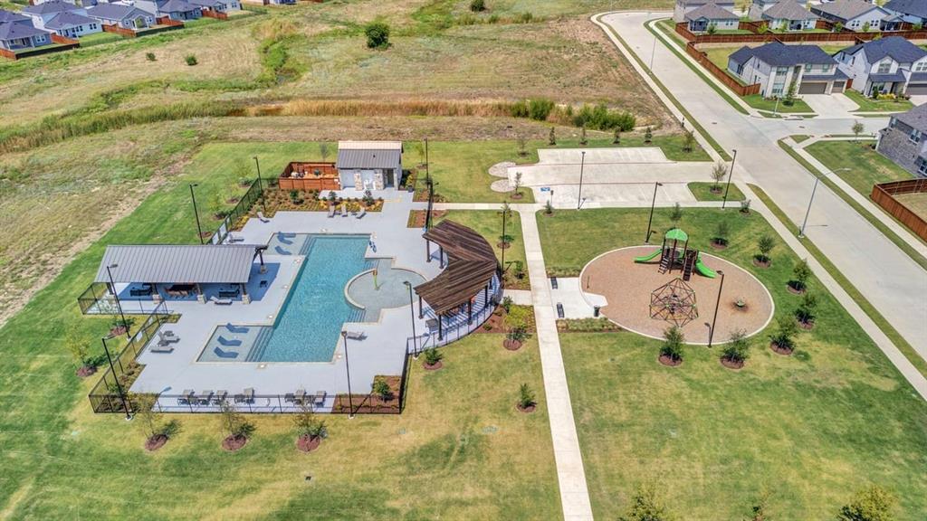 1401 Thunderbird Drive