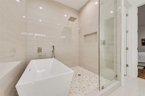 Tiny photo for 219 W Yarmouth Street, Dallas, TX 75208 (MLS # 21101057)