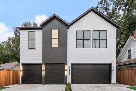 Tiny photo for 219 W Yarmouth Street, Dallas, TX 75208 (MLS # 21101057)