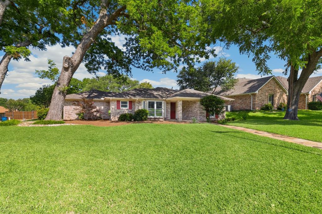 109 Crestwood Drive