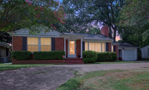 Photo of 3510 Gilbert Drive, Shreveport, LA 71104 (MLS # 21337044)