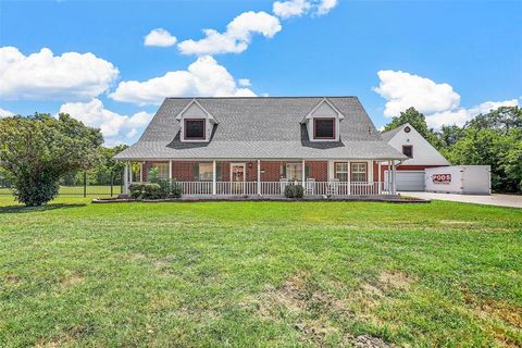 3400 Reeves Street Haltom City TX 76117