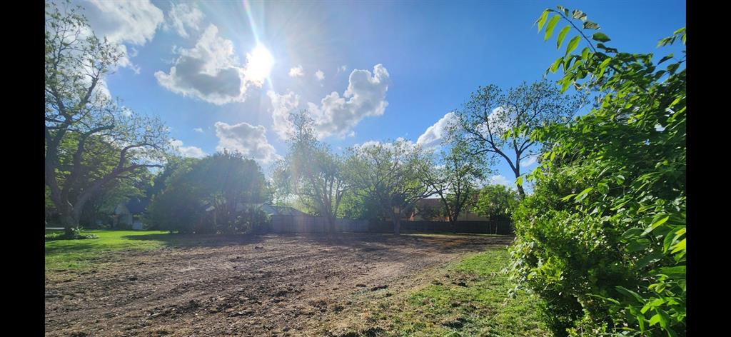 Casa Linda Estates - Land