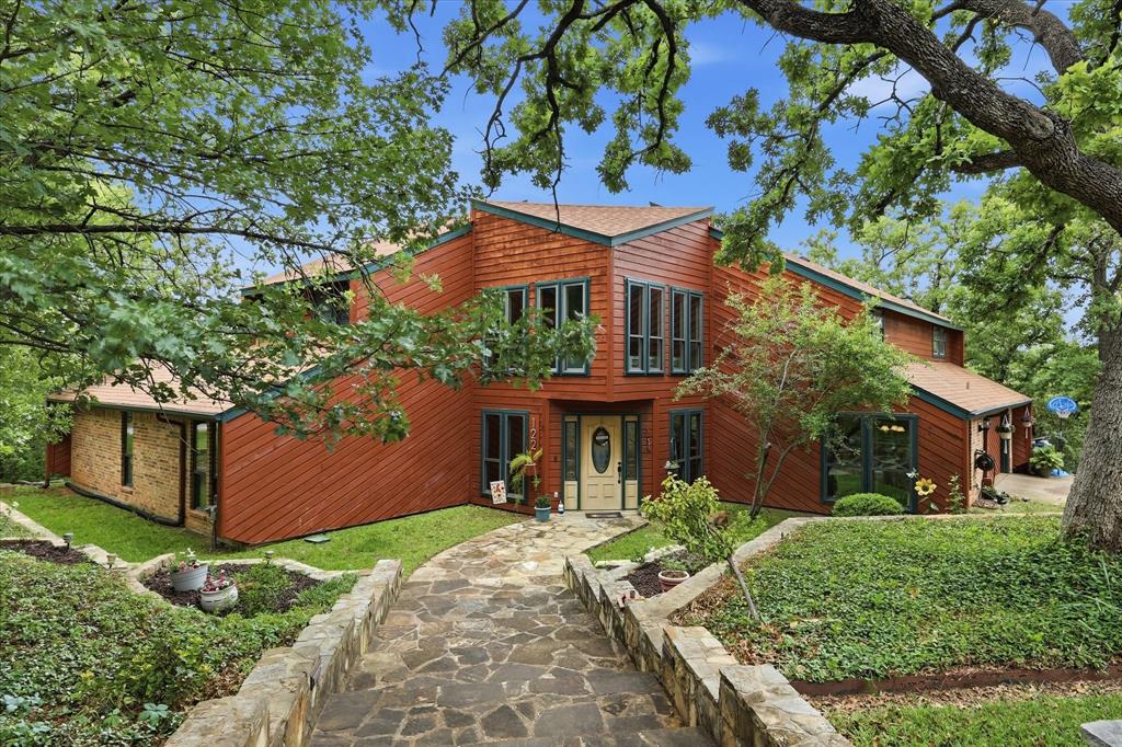 122 Brookdale Drive