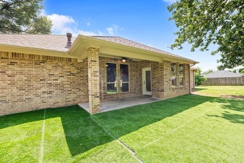 A home in Lindale