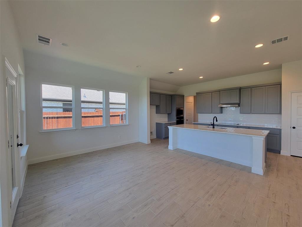 3052 Rembrandt Drive