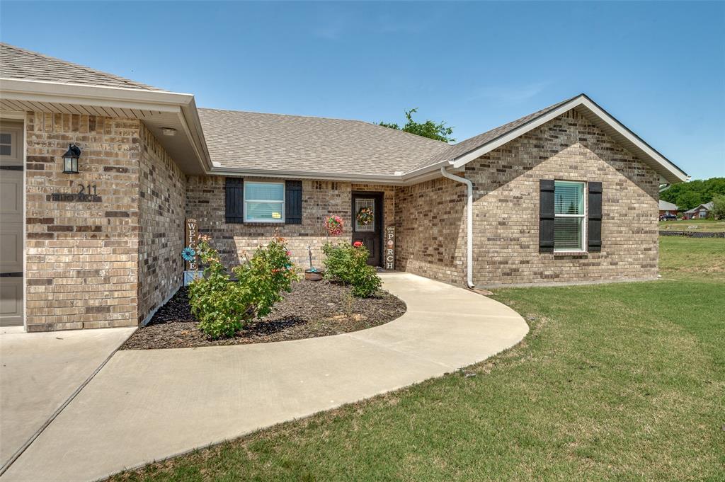 211 Hilltop Circle