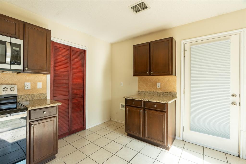 Brookview 02b - Residential Lease