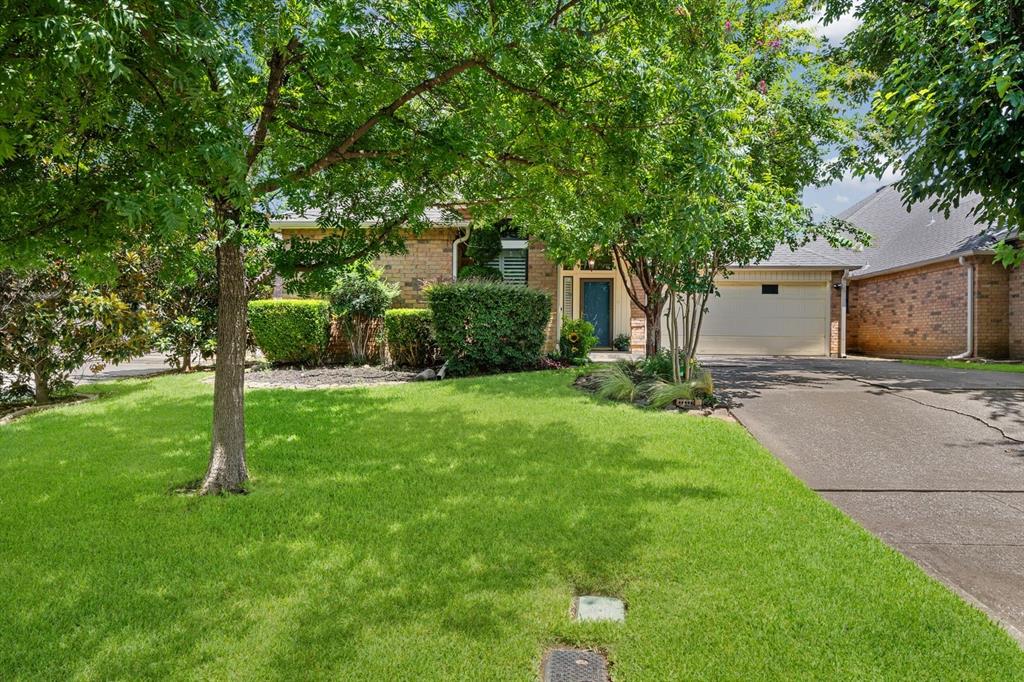 2015 N Saint Andrews Court