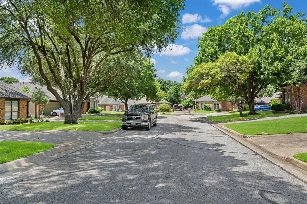 2015 N Saint Andrews Court