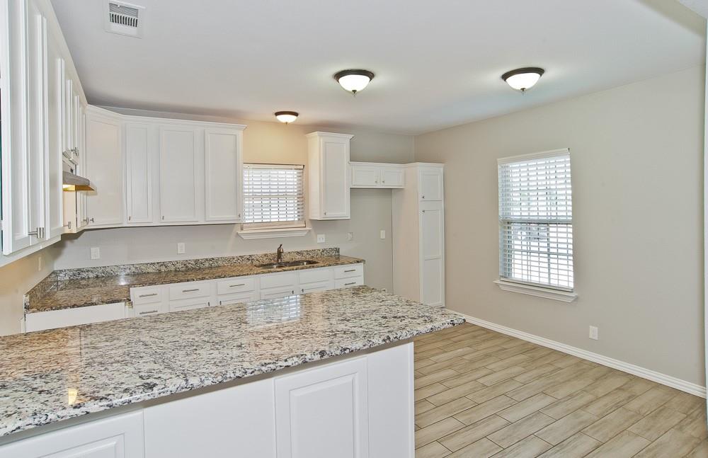 ERVAY TERRACE - Residential Lease