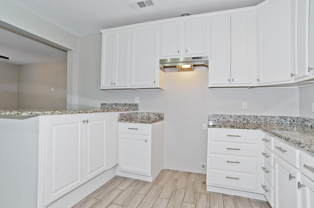 ERVAY TERRACE - Residential Lease