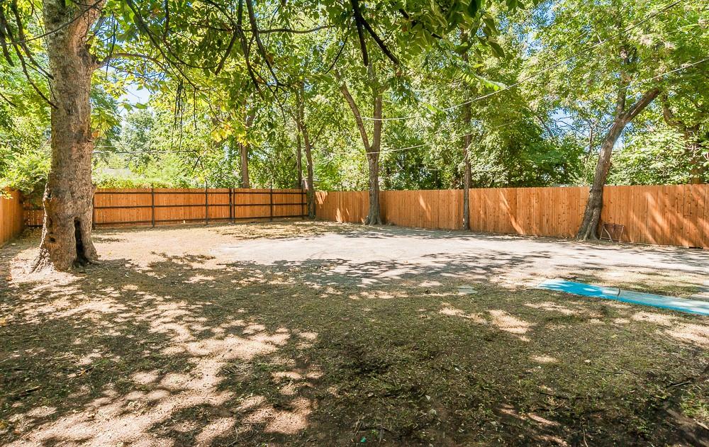 ERVAY TERRACE - Residential Lease