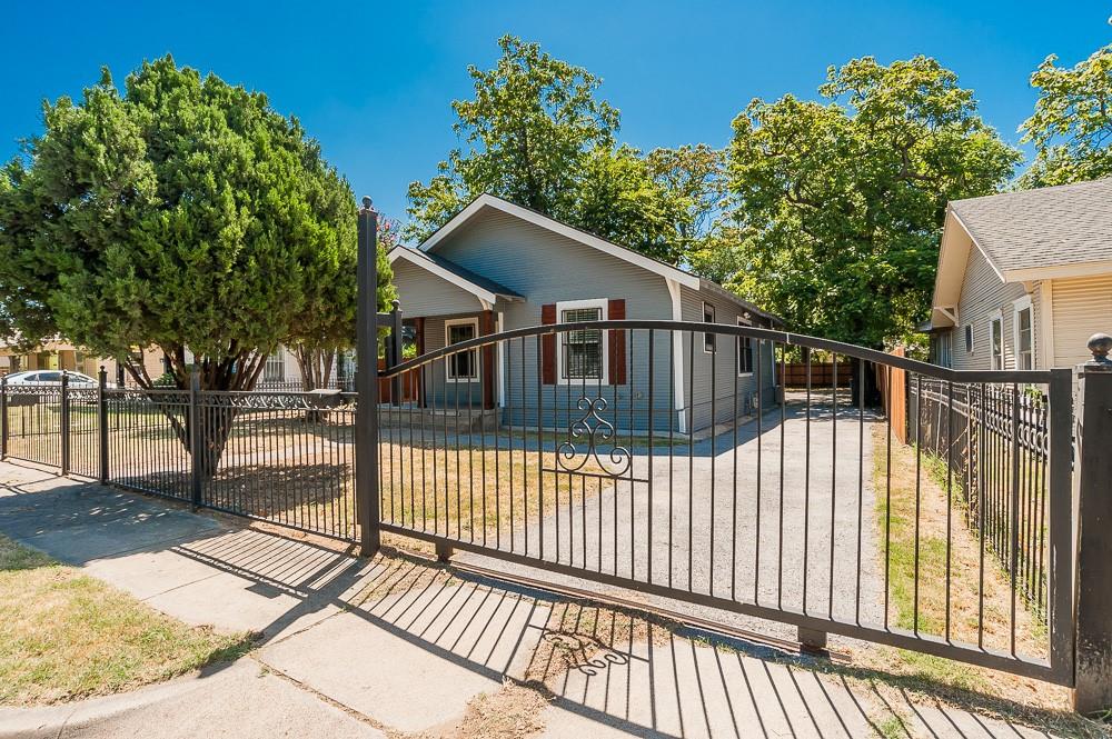 ERVAY TERRACE - Residential Lease