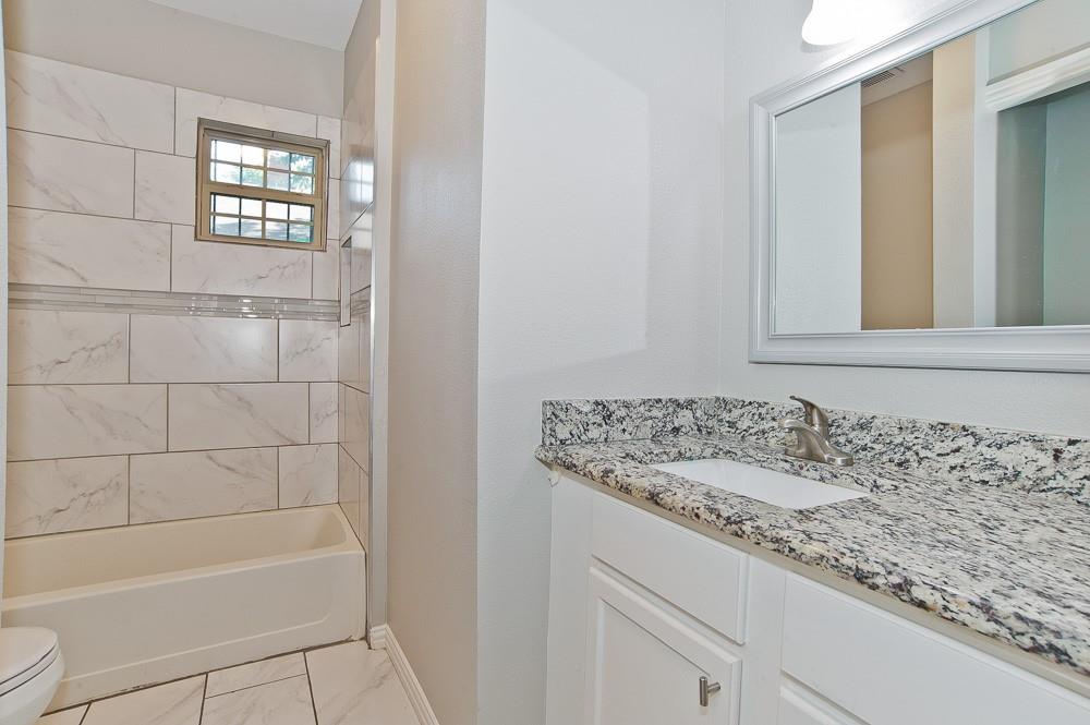 ERVAY TERRACE - Residential Lease