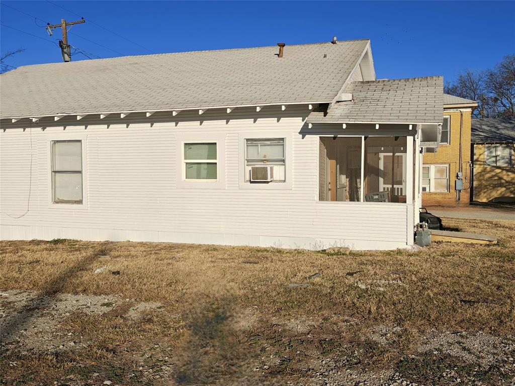 404 W Lee Street