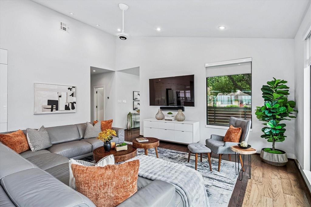 6135 Marquita Avenue