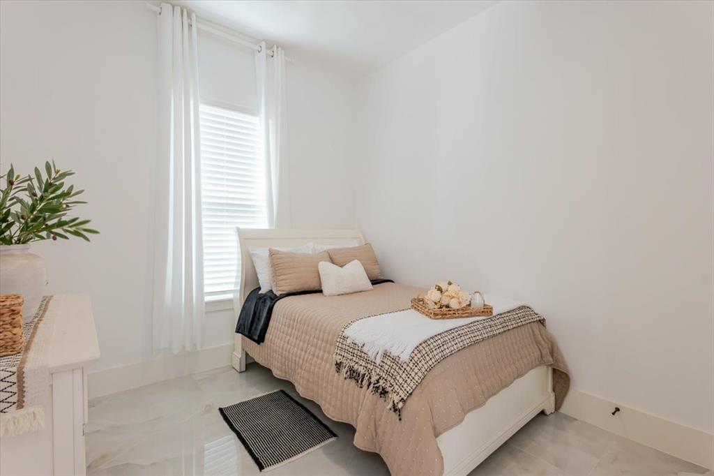 Castillo Add - Residential